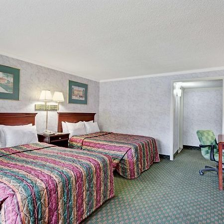 Days Inn Williamsburg Colonial Area Extérieur photo