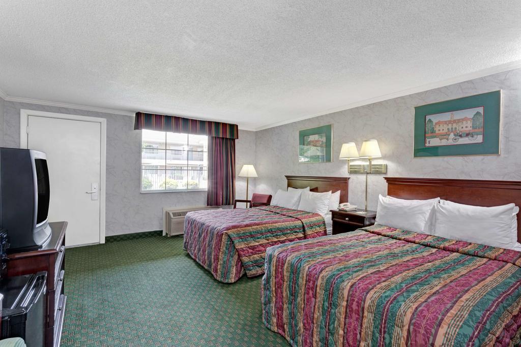 Days Inn Williamsburg Colonial Area Extérieur photo